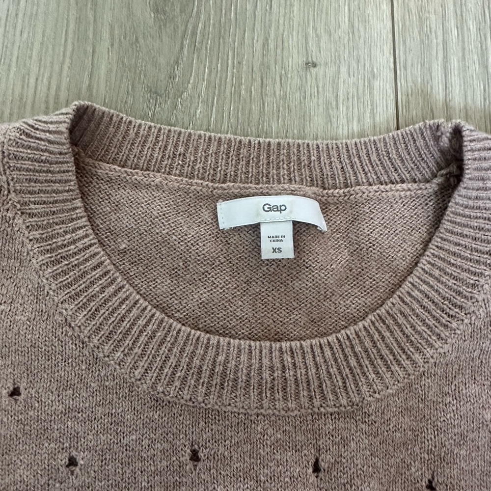 GAP Taupe Knit Sweater - Picture 2 of 3